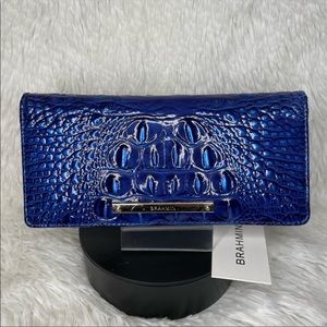 Brahmin wallet